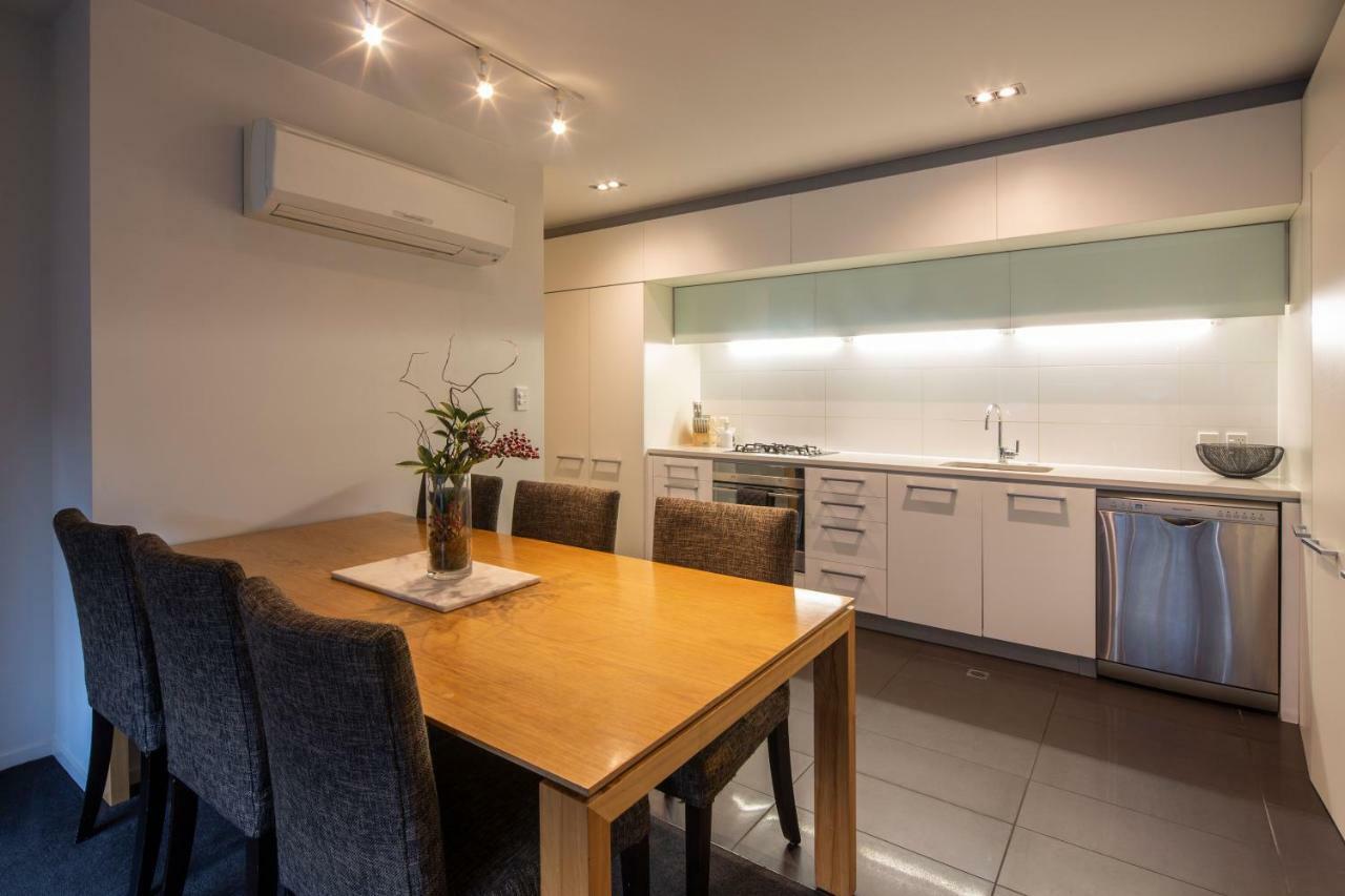 Kent Street Apartments - Element Escapes Квінстаун Екстер'єр фото